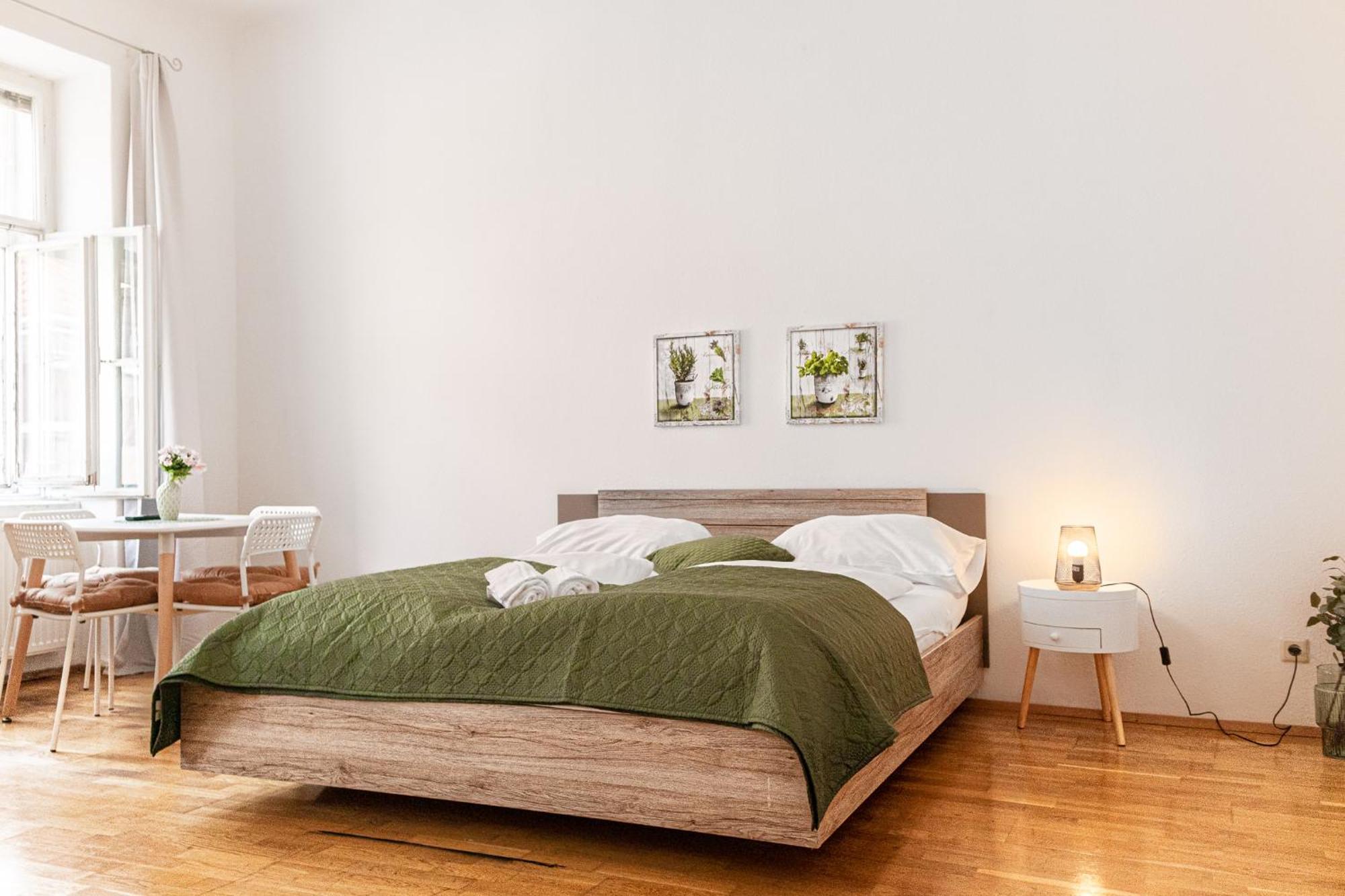 Stylish Multi Perfect For Group Apartment Wien