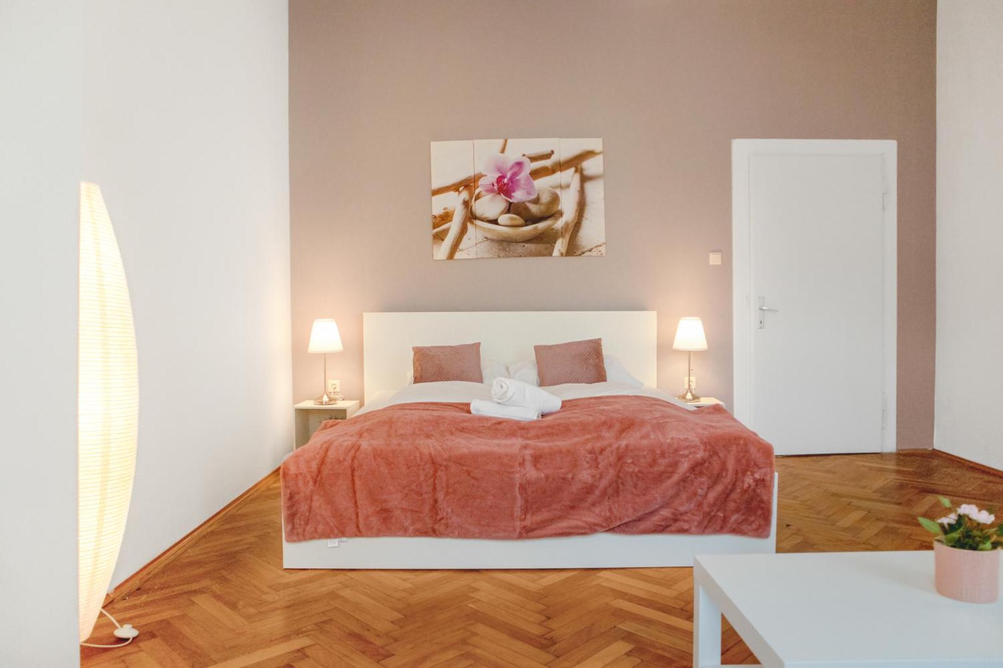 Stylish Multi Perfect For Group * Wien