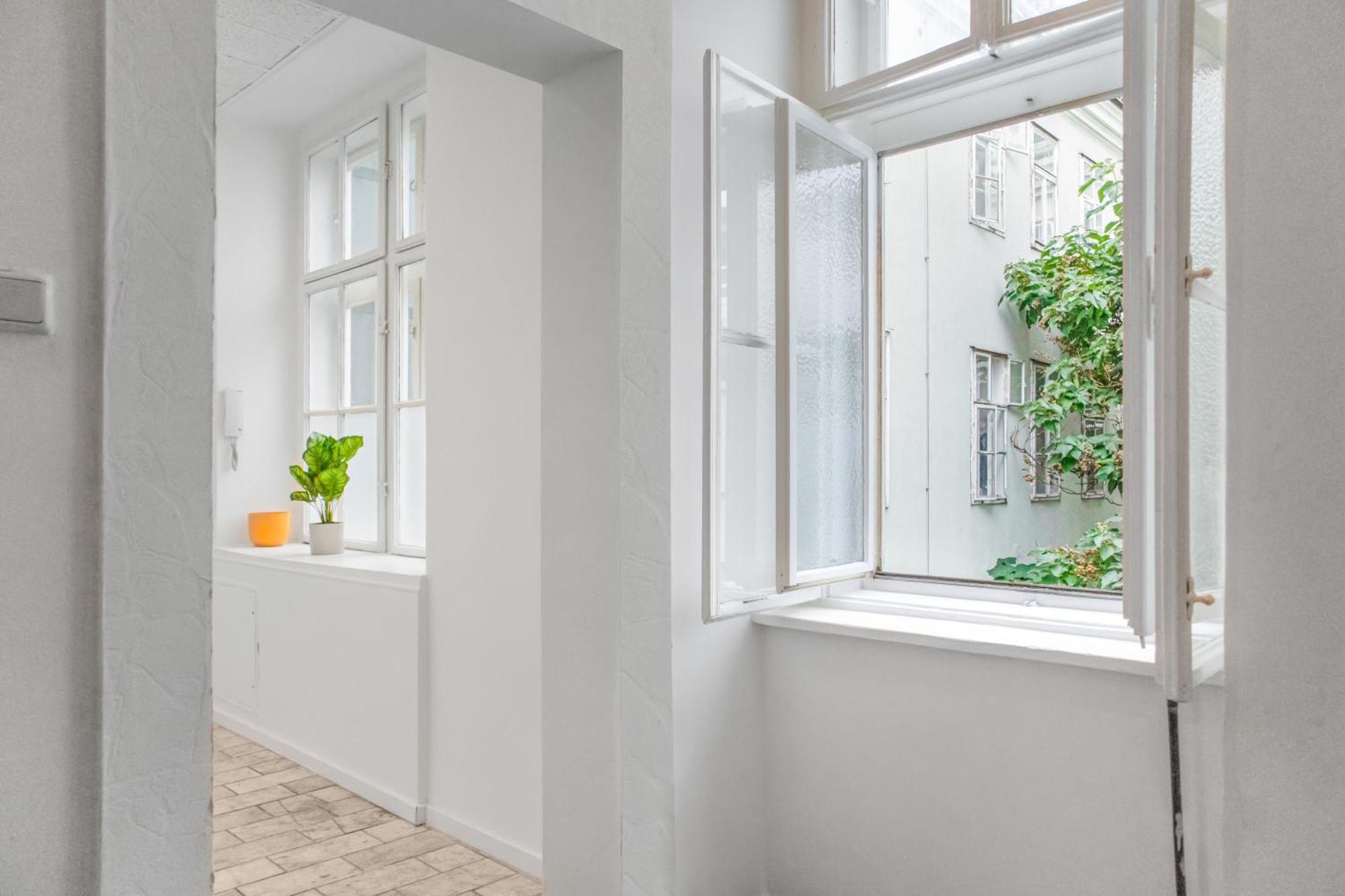 Apartment Stylish Multi Perfect For Group Wien